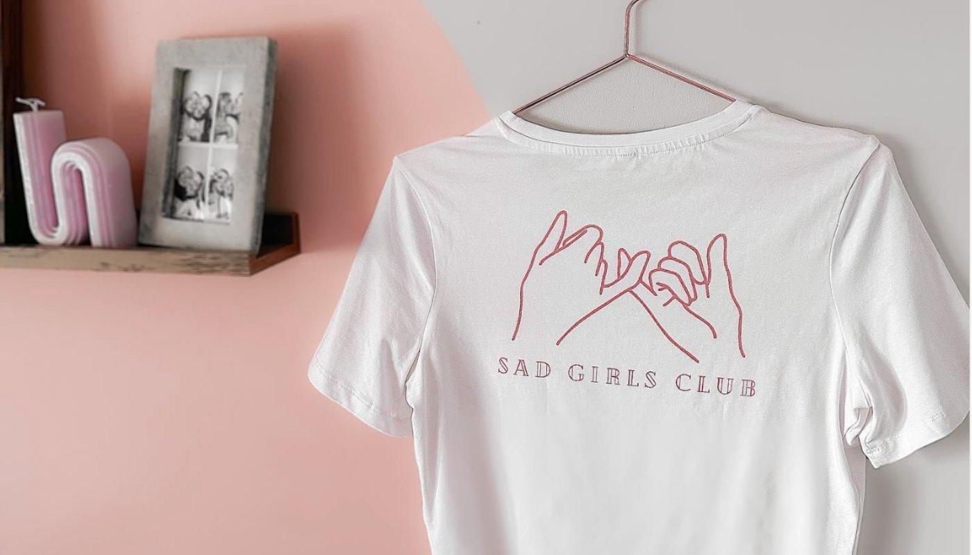 sad girls club cropped white t-shirt